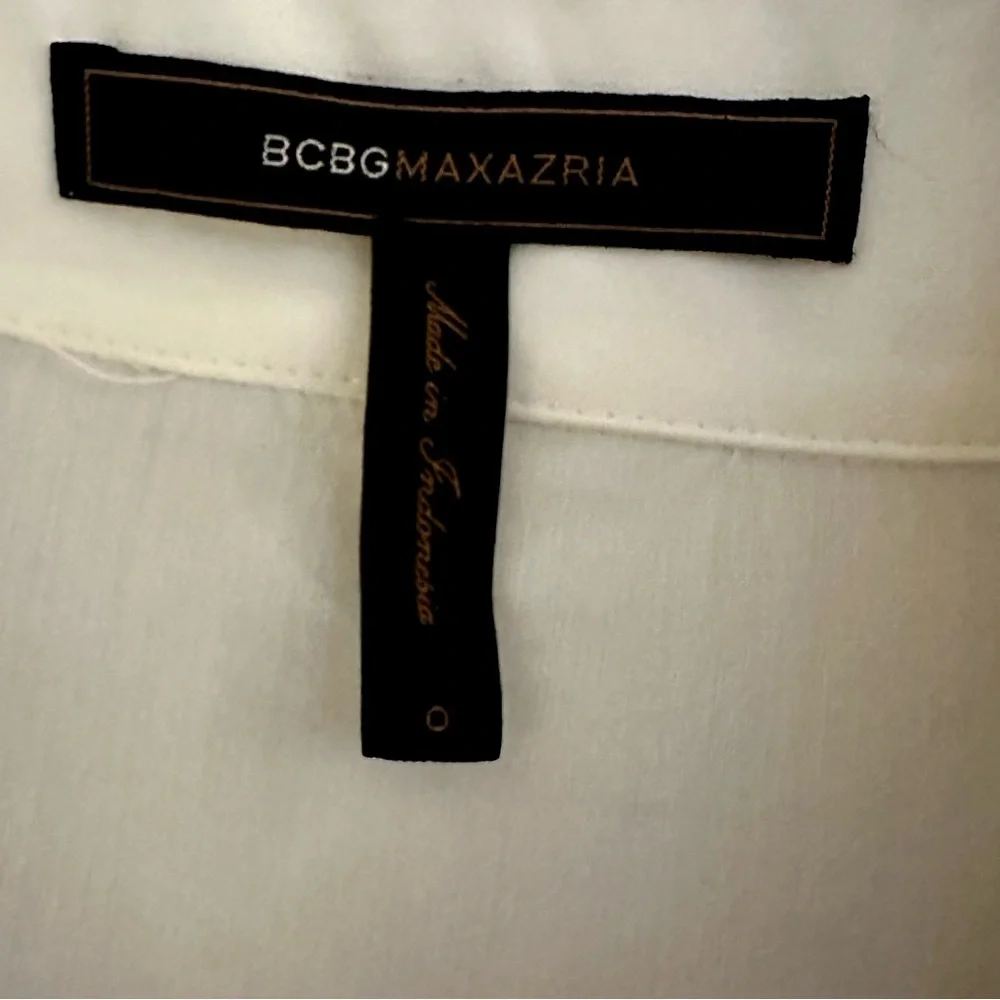 BCBG MaxAzria Sexy and Sophisticated Dress - Picture 6 of 7